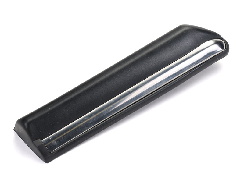 URO Parts 1076901080 - Quarter Panel Molding (Right)