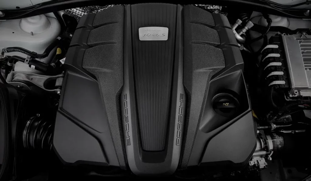 Porsche Macan engine view under the bonnet